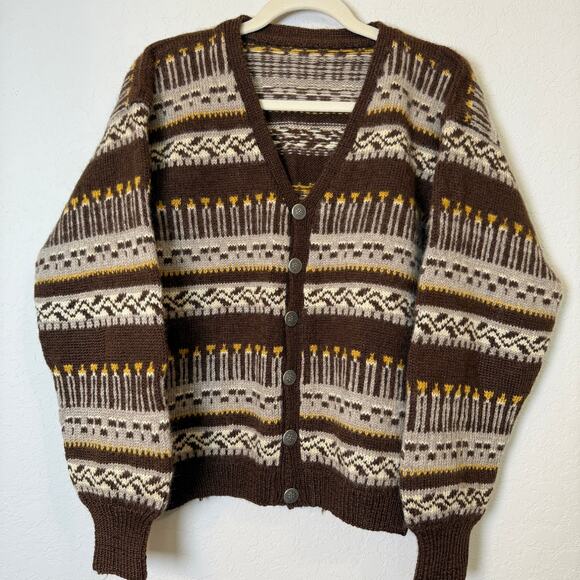 Vintage Women's Cardigan Sweater with Silver Tone Buttons - Picture 4 of 6
